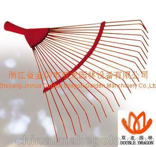 园林工具全览 从红色喷塑落叶耙到钢线耙的多样选择与使用指南